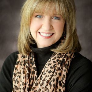 Meet your Posher, Debbie